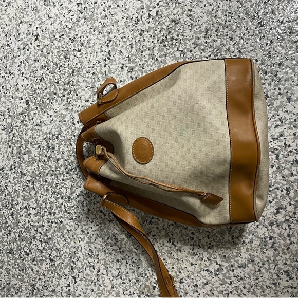 DAMAGED 80’s Authentic Gucci Bucket Bag - Picture 7 of 14